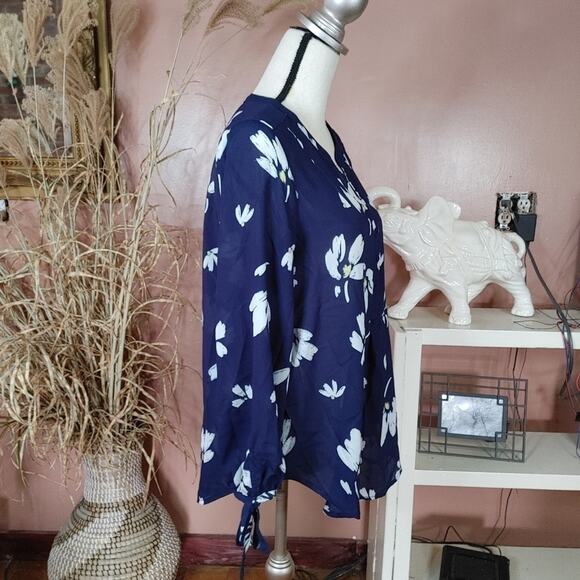 Liz Claiborne Size Medium M Rayon Blue White Polka Dot Blouse Top Sleeveless - Picture 11 of 14